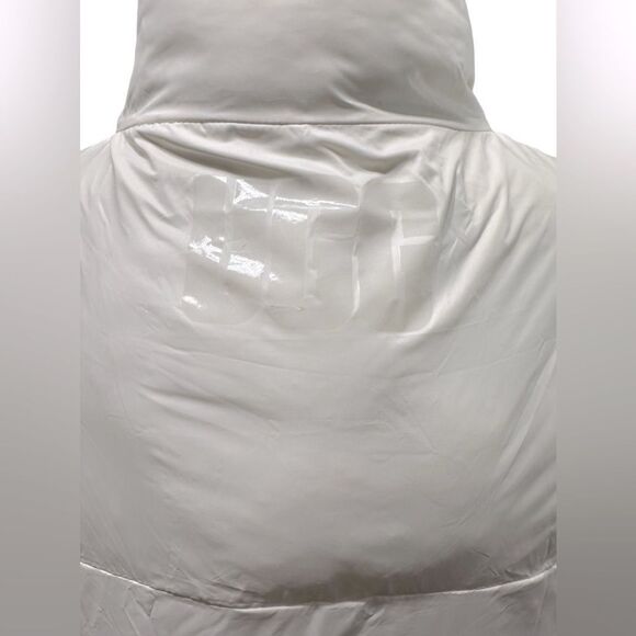 🔥 UGG Reversible Winter Snow Insulated Oversized Puffer Vest Size L - Picture 7 of 16